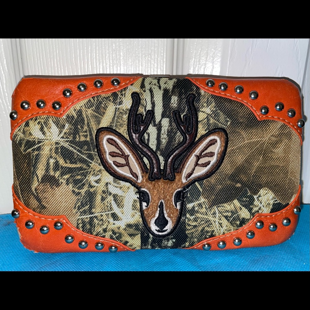 Camo themed clutch wallet
